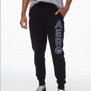 Aeropostale Mountain Joggers